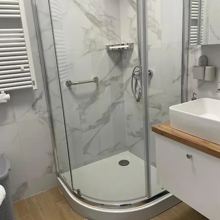 Nad Jarem Apartment
